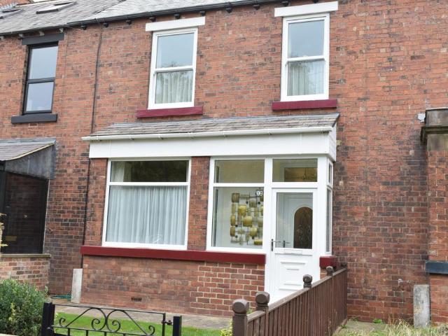 Wetherby Road, Tadcaster LS24 3 bed terraced house to rent £1,200 pcm £277 pw