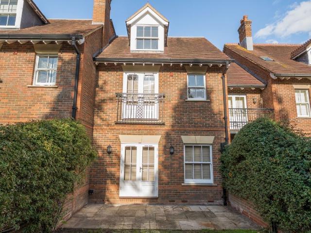 Wethered Park, Marlow SL7, 3 bed terraced house to rent, £3,750 pcm | PrimeLocation