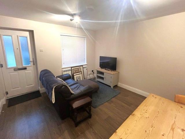 Weybrook Drive, Guildford, Surrey, GU4