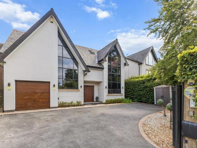 Weygates Drive, Hale Barns 5 bed detached house to rent £11,000 pcm £2,538 pw