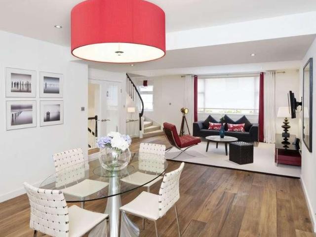 Weymouth Street, Marylebone, W1W