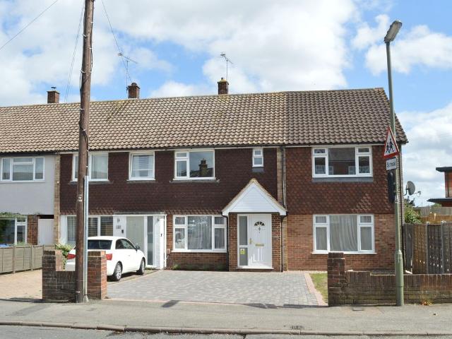 Weyside, Thames Street, Weybridge KT13, 4 bed end terrace house to rent, £3,250 pcm | PrimeLocation