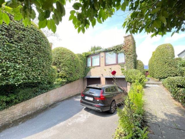 Wezembeek O. House Bungalow