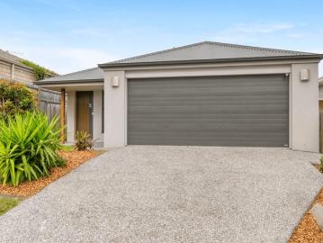 WHO IS LOOKING FOR PEACE & QUIET? LOOK NO FURTHER YOU HAVE FOUND YOU'RE NEW HOME