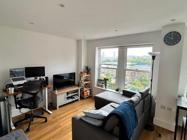 Whole 1B 1B rental flat in Woolwich Arsenal