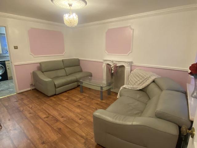 ⭐️ whole 2 bedroom property ⭐️