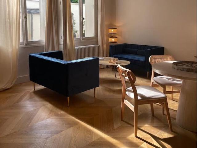Whole apartment: charming apartment Paris, France4 travellers 2 bedrooms 3 beds 1 bathroom home with nice neighbours, Paris, Paris Amsterdam Apartments for Rent
