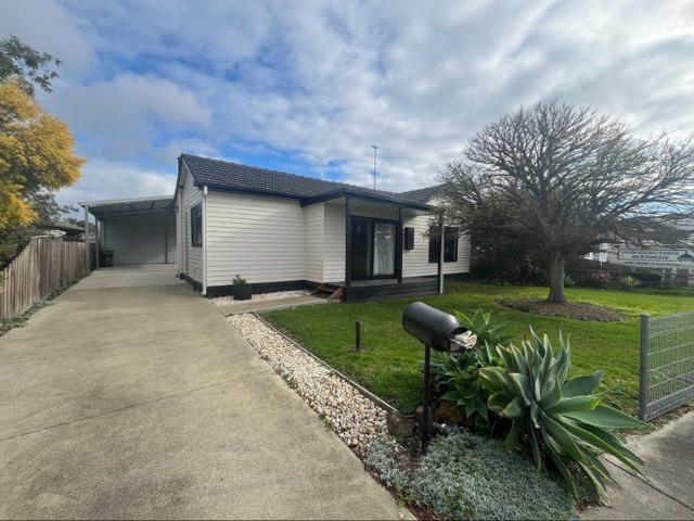What A Shed Right Here In Traralgon