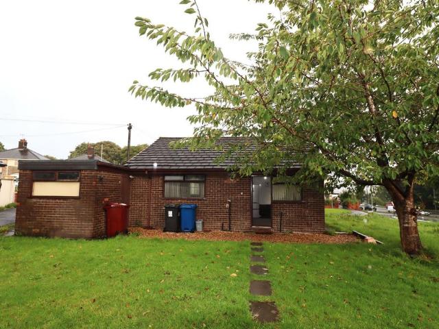 Whalley Old Road, Blackburn, BB1 2 bed detached bungalow to rent £750 pcm £173 pw
