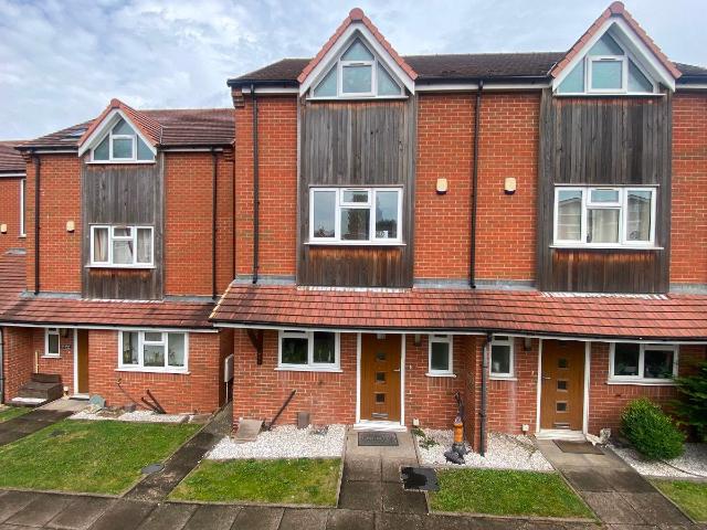 Wharf Gardens, Nuneaton CV10, 3 bed detached house to rent, £1,200 pcm | PrimeLocation
