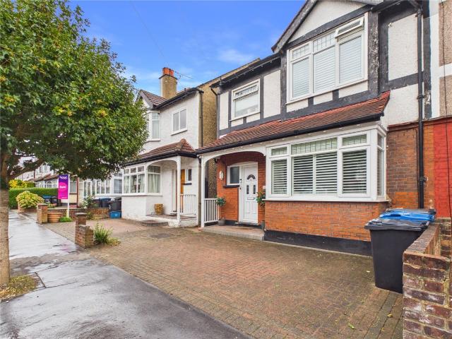 Wharfedale Gardens, Thornton Heath