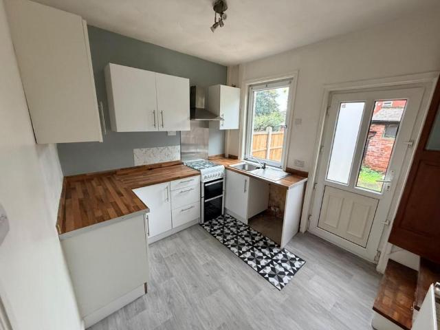 Wharncliffe, Barnsley 2 bed terraced house to rent £700 pcm £162 pw