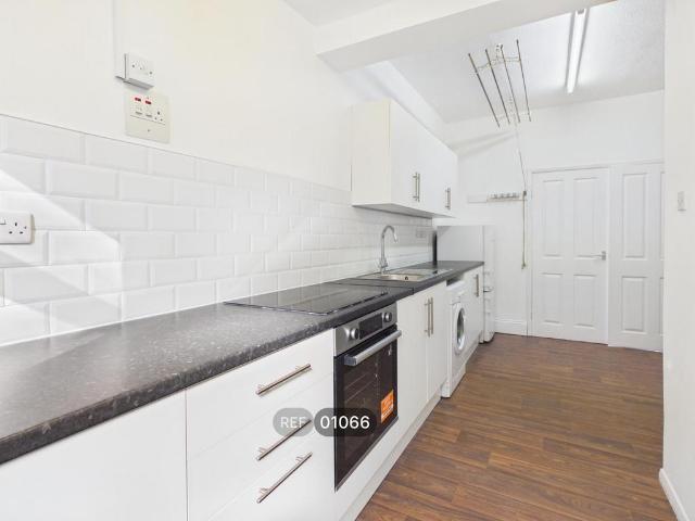 Wharncliffe Street, Chanterlands. 2 bed terraced house to rent £695 pcm £160 pw