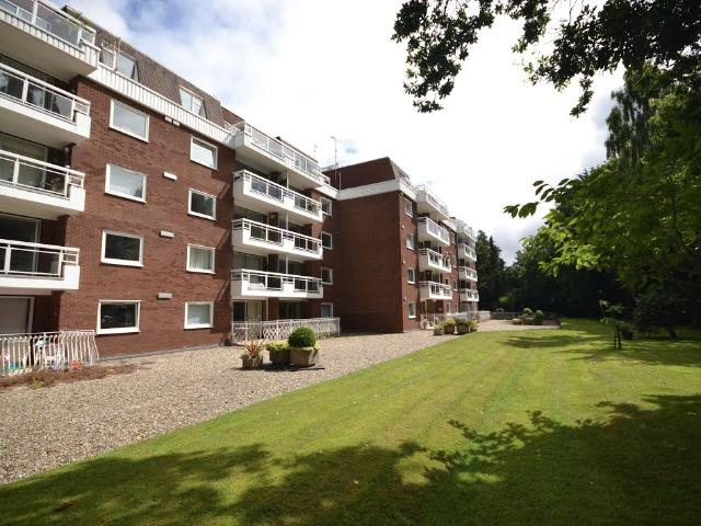Wheaton Grange, Bournemouth BH4, 2 bed flat to rent, £1,250 pcm | PrimeLocation