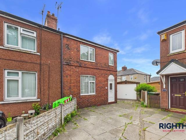 Wheatcroft, Castleford WF10, 3 bed semi detached house to rent, £1,100 pcm | PrimeLocation