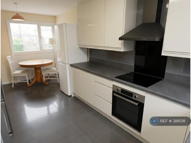 Wheatcroft Drive, Birmingham, B37 1 bed in a house share to rent £470 pcm £108 pw