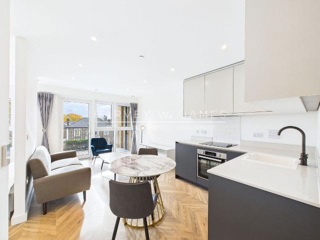 Wheatfield Way, Yorke House KT1, Studio to rent, £2,000 pcm | PrimeLocation