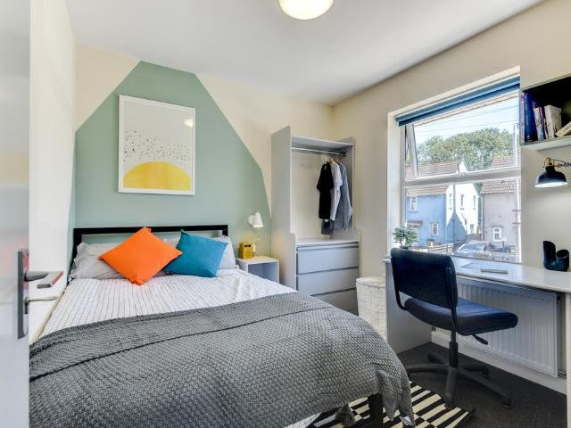Wheatfield Way, Brighton BN2 6 bed house of multiple occupation to rent £4,810 pcm £1,110 pw