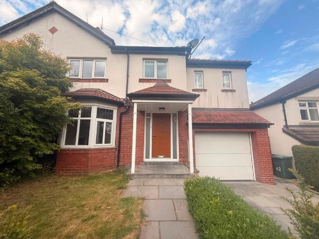 Wheatley Avenue, Ilkley, West. 4 bed semi detached house to rent £2,600 pcm £600 pw