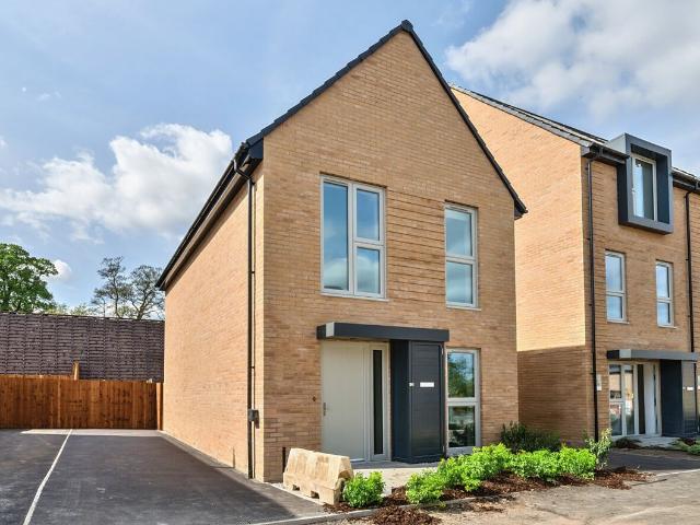 Wheatley Carr, Nelson BB9, 3 bed end terrace house to rent, £1,250 pcm | PrimeLocation