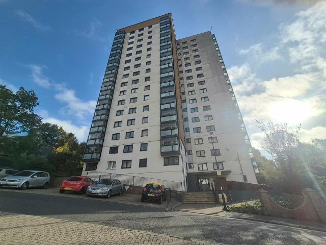 Wheatley Court, Halifax HX2, 1 bed flat to rent, £625 pcm | PrimeLocation
