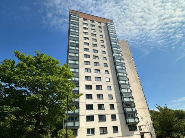 Wheatley Court, Halifax HX2, 2 bed flat to rent, £650 pcm | PrimeLocation
