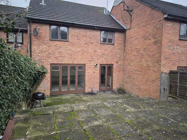 Wheatley Close NW4, 5 bed terraced house to rent, £2,500 pcm | PrimeLocation