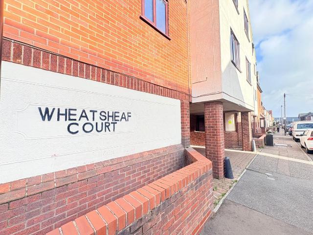 Wheatsheaf Court, Kendall Road, Colchester, Essex CO1, 2 bed flat to rent, £950 pcm | PrimeLocation