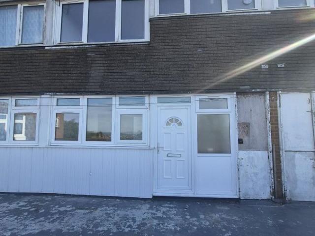 Wheatsheaf Road, Tividale B69, 2 bed flat to rent, £825 pcm | PrimeLocation