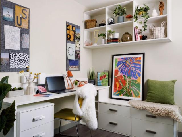 WHEELCHAIR ACCESSIBLE STUDIO