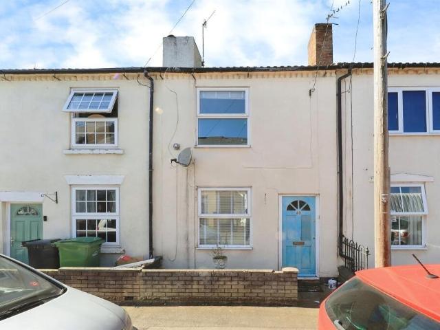 Wheeler Street, Stourbridge, West. 2 bed terraced house to rent £850 pcm £196 pw