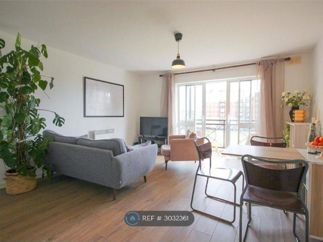 Wheelwright House, Bedford MK42, 2 bed flat to rent, £1,450 pcm | PrimeLocation