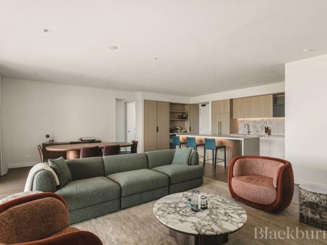 When Only the Best Will Do A Rare Corner Residence at The Grove