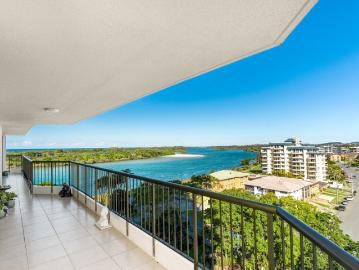 WHERE THE RIVER MEETS THE SEA SEASCAPE APARTMENTS