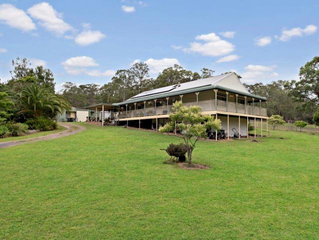 Where the Verandah Wraps Around the Good Life