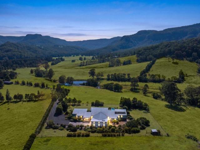 Where Architecture Frames the Valley and Sky