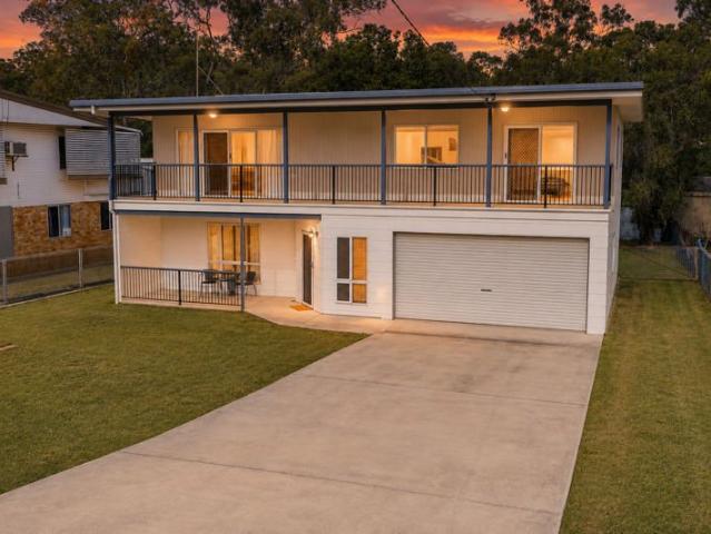 Where Big Families Thrive Massive Space, Comfort & Heart in Sun Valley
