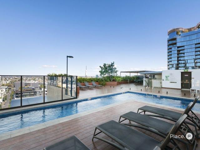 Where Brisbane's Skyline Meets Fish Lane's Iconic Lifestyle