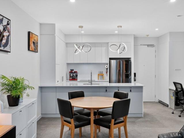 Where Contemporary Style Meets Riverside Living