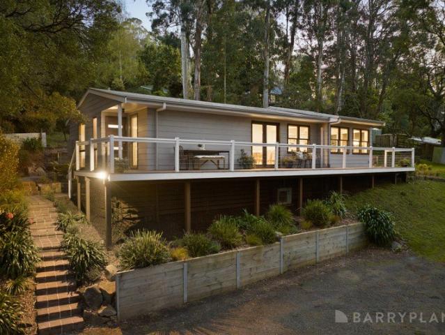 WHERE COUNTRY CHARM MEETS CONTEMPORARY COMFORT