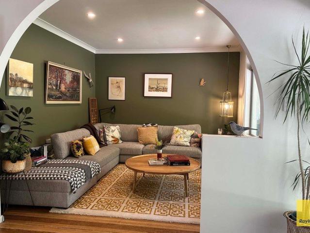 Where Creative Flair Meets Country Lifestyle