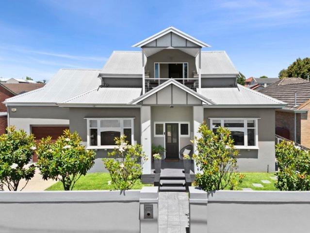 Where Family Comfort Meets Exceptional Entertaining