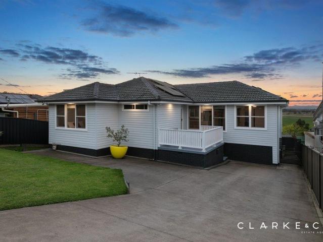 WHERE FAMILY COMFORT MEETS INCREDIBLE VIEWS!