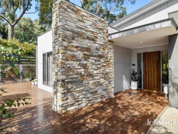 Contemporary design, private setting, walk to town
