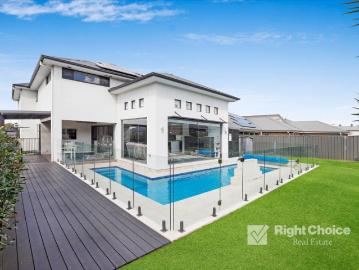 Where Luxury Meets Lifestyle Sophisticated Family Living with Stunning Pool
