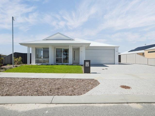 WHERE NEW BEGINNINGS MEET THE LANCELIN LIFESTYLE