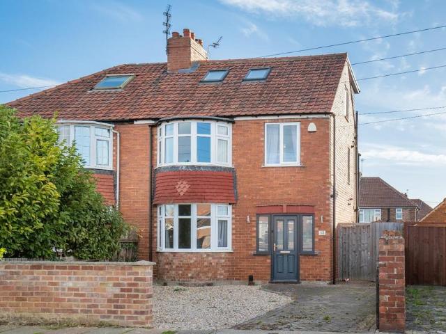Whernside Avenue, York, YO31 0QB 4 bed semi detached house to rent £1,600 pcm £369 pw