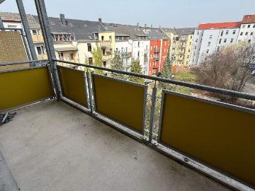 Whg. im 1. OG und 3.OG + FuÃbodenheizung + Balkon am Wohnzimmer