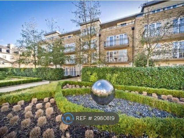 Whitcome Mews, Richmond TW9, 2 bed flat to rent, £3,000 pcm | PrimeLocation