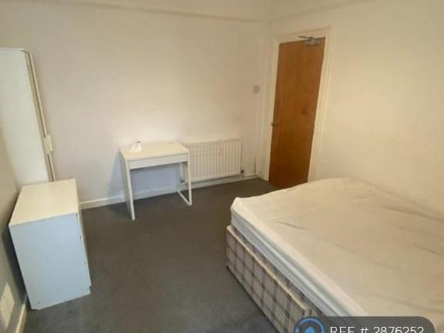 Whitchurch Road, Cardiff, CF14 1 bed in a house share to rent £650 pcm £150 pw